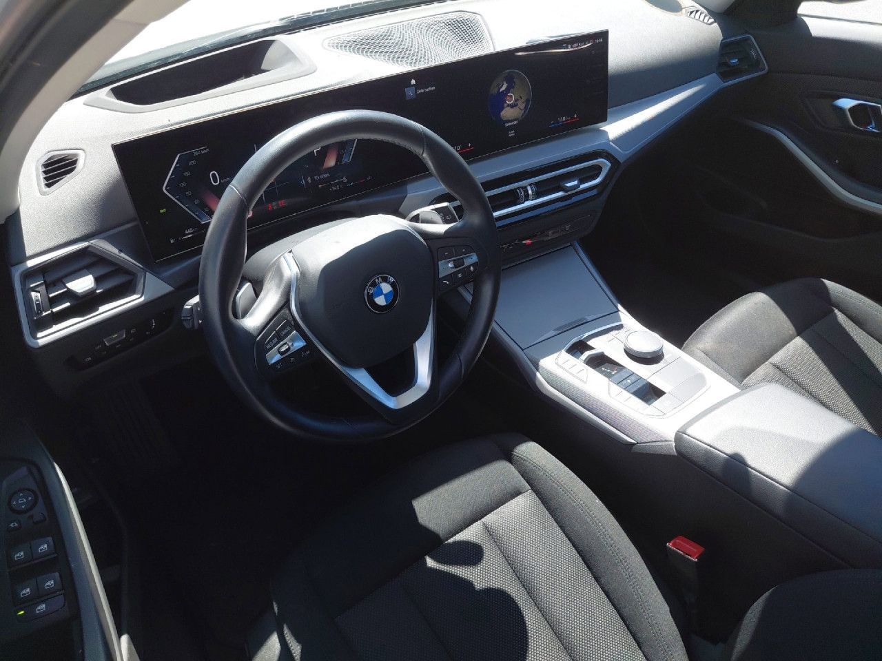 BMW 318d Touring Aut.,Pano,HUD,Kamera,Shadow,DA,SHZ foto 11