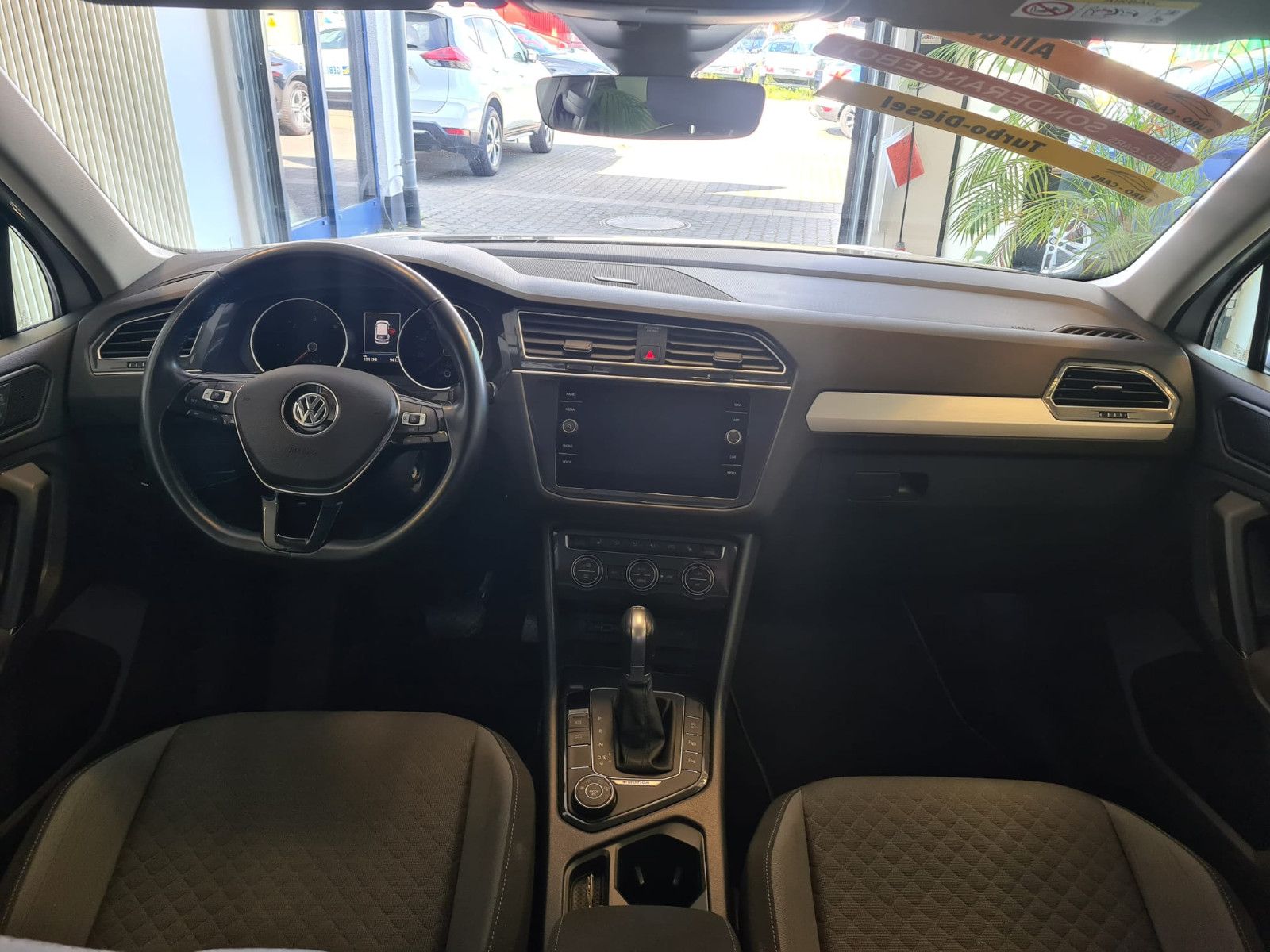 Fahrzeugabbildung Volkswagen Tiguan Comfortline 4Motion/KAMERA