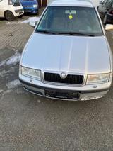Skoda SKODA OCTAVİA 2.0 TÜV BİS 04.2026 - gebrauchte Skoda Octavia aus dem Jahr 2002