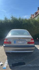 BMW E46 320i - BMW 320 aus 2004: 320i