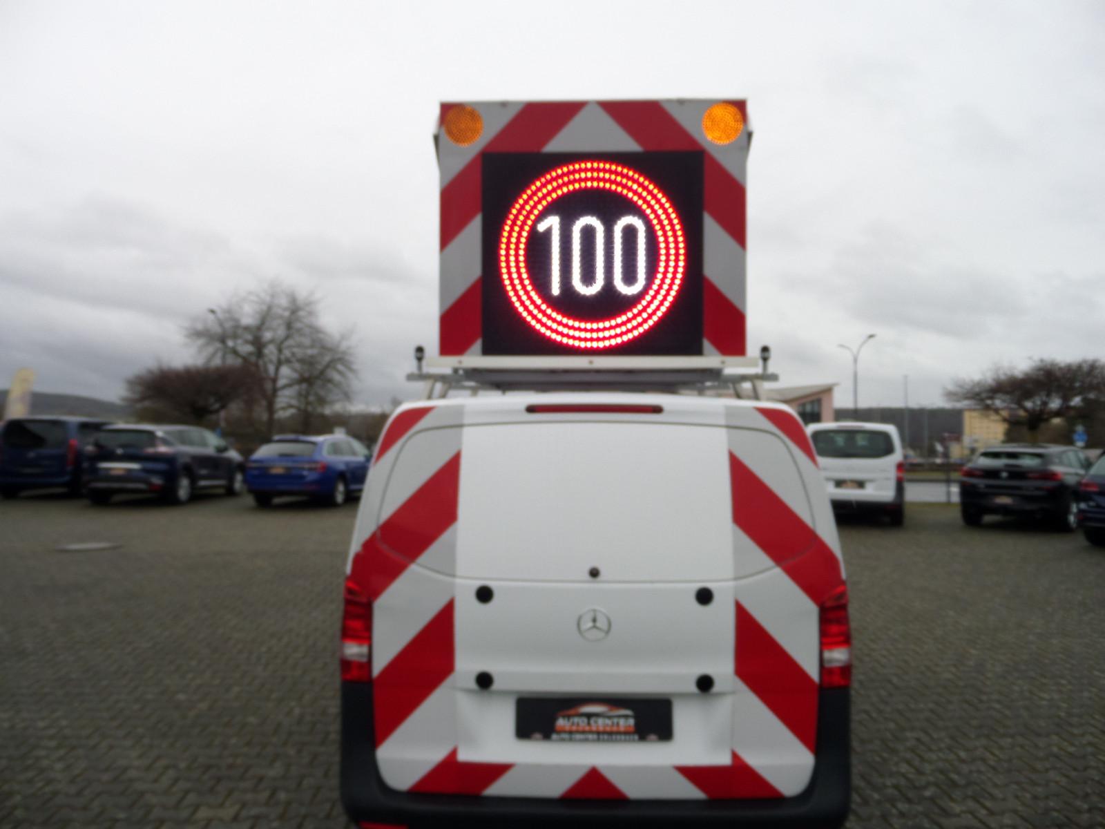 Mercedes-Benz Vito Tourer 111 CDI Pro lang+Begleitfzg.8-Sitzer