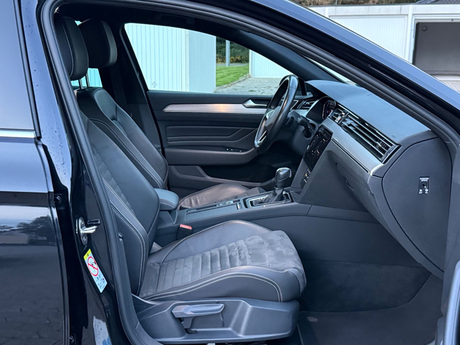 VW Passat Variant Elegance Automatik – Vorschaubild 36