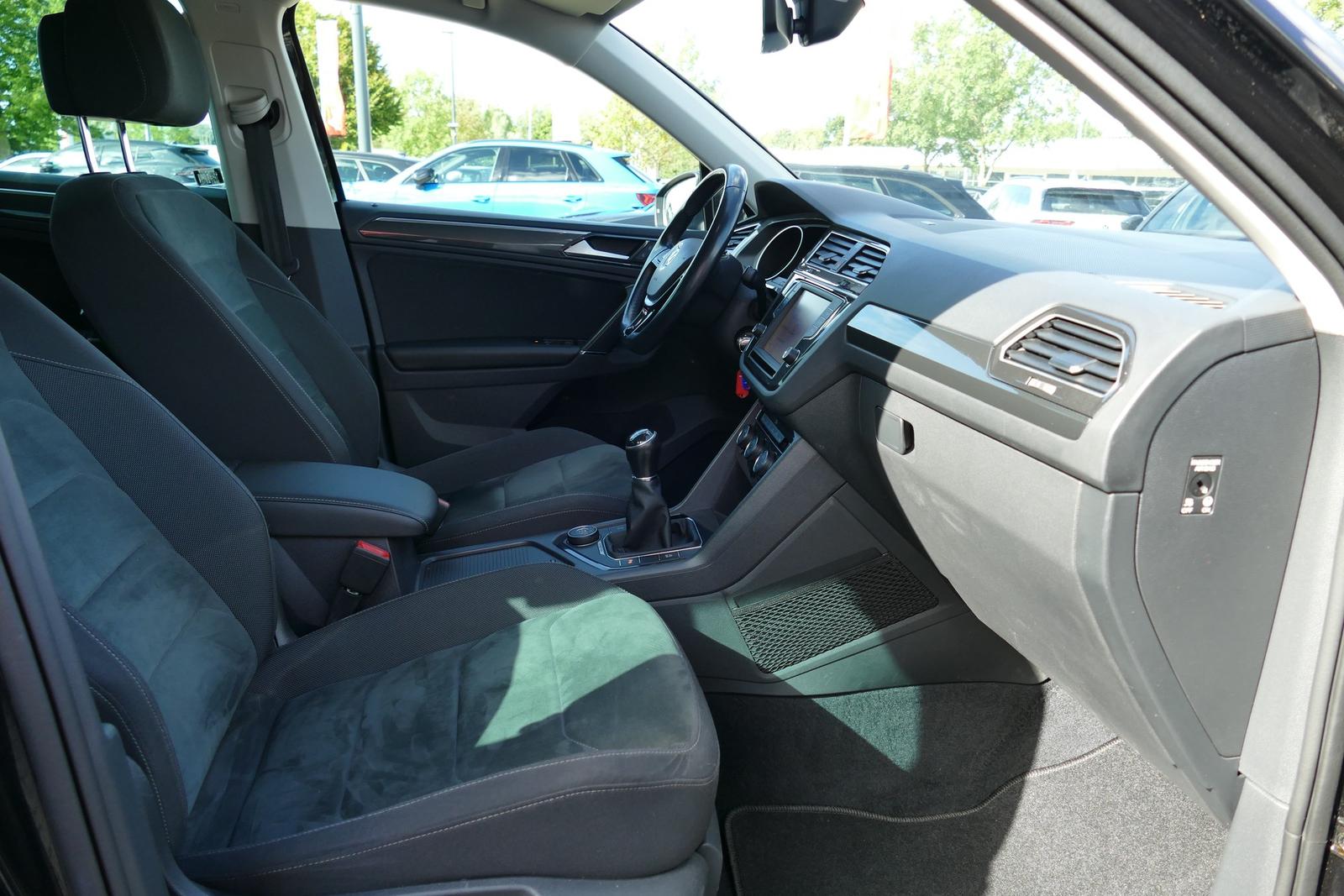 Volkswagen Tiguan 2.0 4Motion Klimaaut. LED Navi PDC AHK