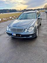 Mercedes-Benz E 320 CDI T ELEGANCE Elegance - Mercedes-Benz E 320 aus 2005: Cdi