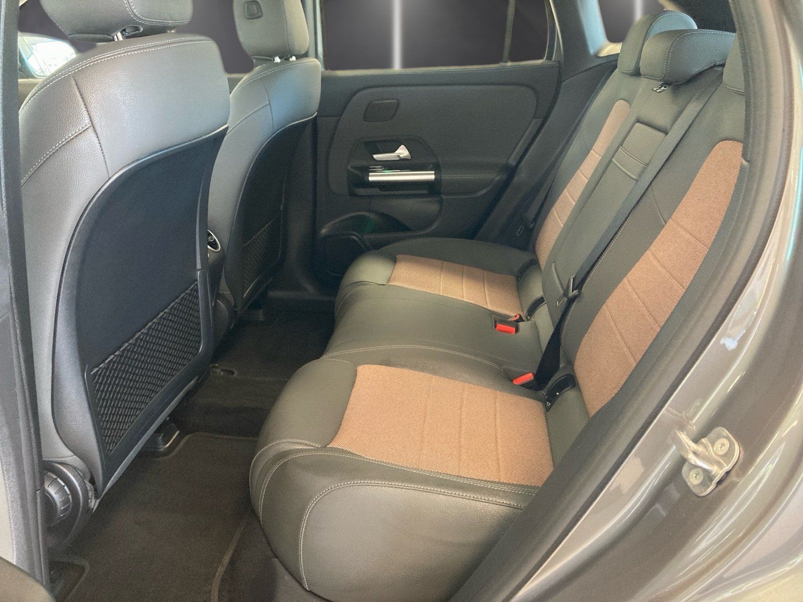 Fahrzeugabbildung Mercedes-Benz EQA 250+ Electric Art*Distronic*LED*Kam*Totwink*