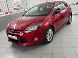 Ford Focus Lim. Titanium 1.6 TDCi *SHZ GRA BT NAVI* - Ford Focus aus 2011: Limousine
