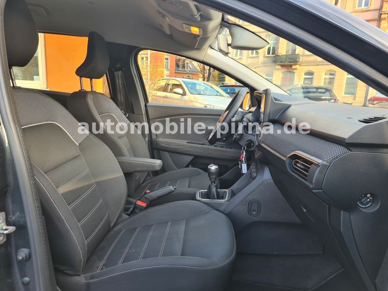 Jogger Comfort TCe 110 (7-Sitze) APP/DAB/CAM/LED