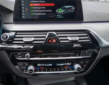 Fahrzeugabbildung BMW 540d Touring xDrive M-SPORT|KEYL|360°|AMBI|DISP