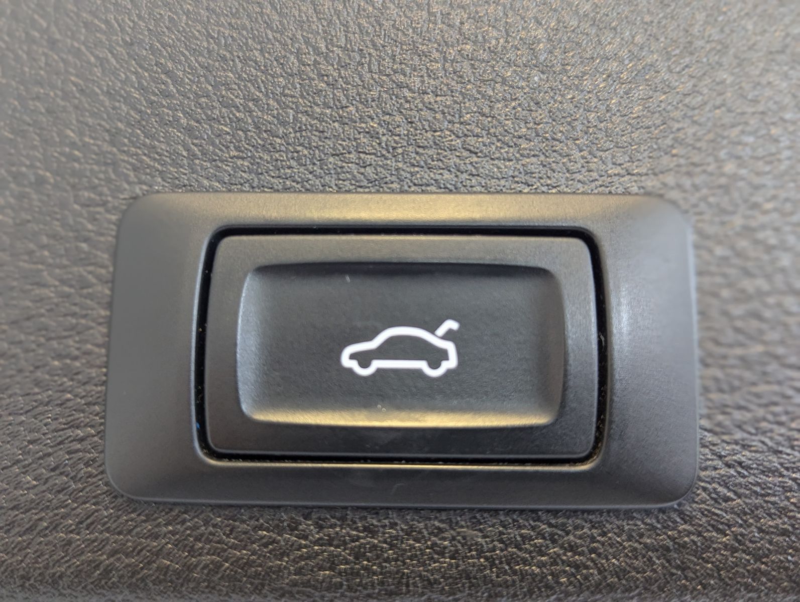 AUDI A4 35 TDI S-Line Pano LED Virtual Cam ACC 18 - Image 18