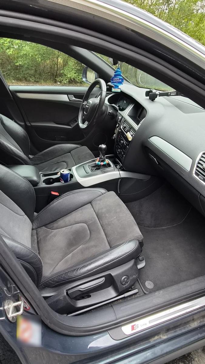 Audi A4 2009 — photo 6
