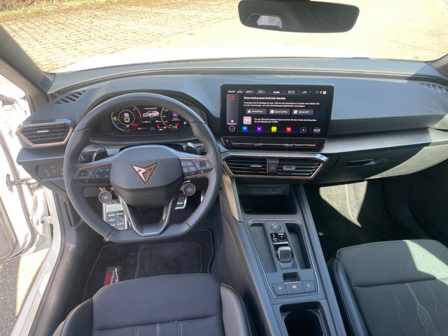 Leon Sportstourer VZ e-Hybrid *Navi/AHK/SHZ*
