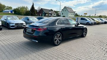 Mercedes E 200 - 5