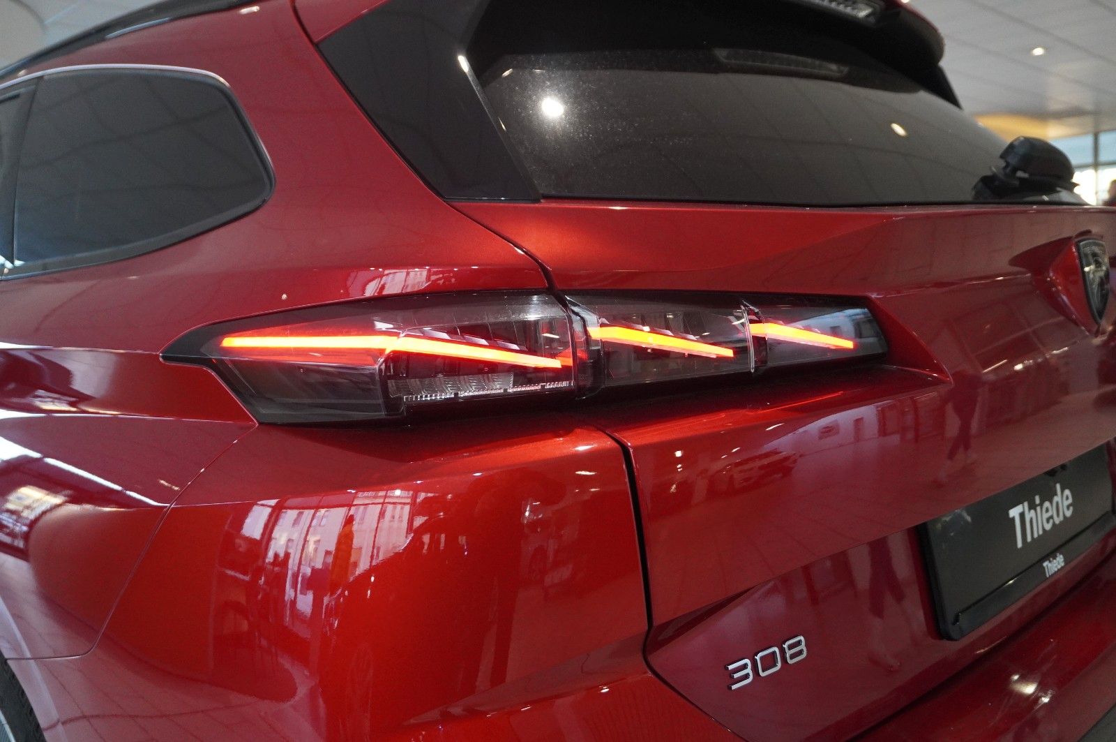 Fahrzeugabbildung Peugeot 308 SW 1.5D GT SPORT NAVI/LED/KAMERA/VIRT./DAB+