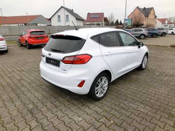 Fahrzeugabbildung Ford Fiesta Titanium *LED*Winterpaket*Parkpilot*