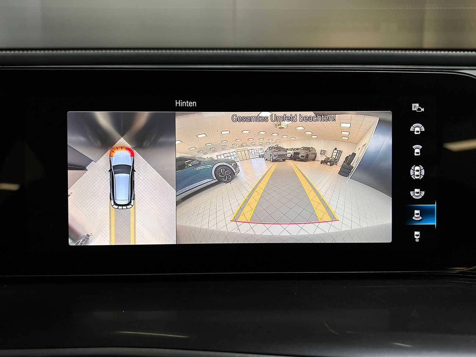 Fahrzeugabbildung Mercedes-Benz EQC 400 4M WIDES+MULTIB+HEAD+ACC+SHZ+AHK+WP+360+