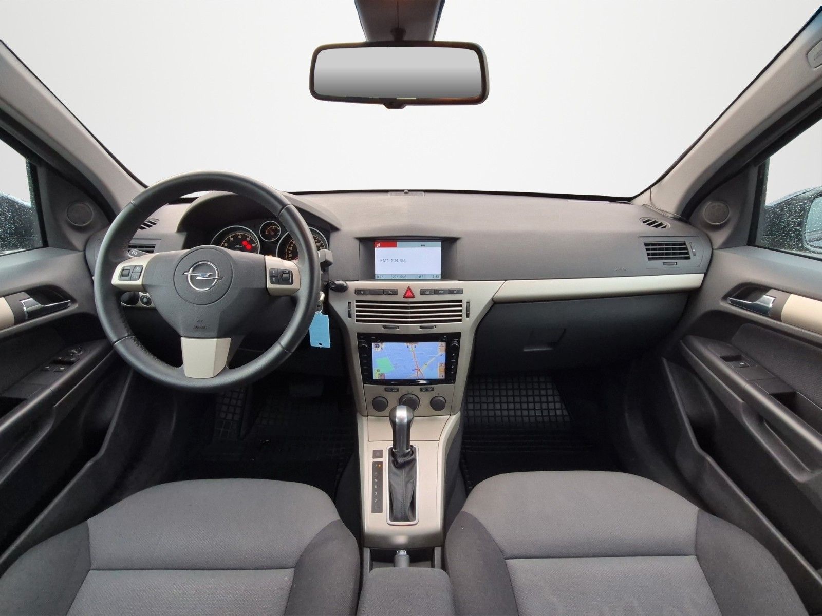 Fahrzeugabbildung Opel ASTRA AUTOMATIK ALU ALLWETT NAVI AHK KLIMA 2.HD