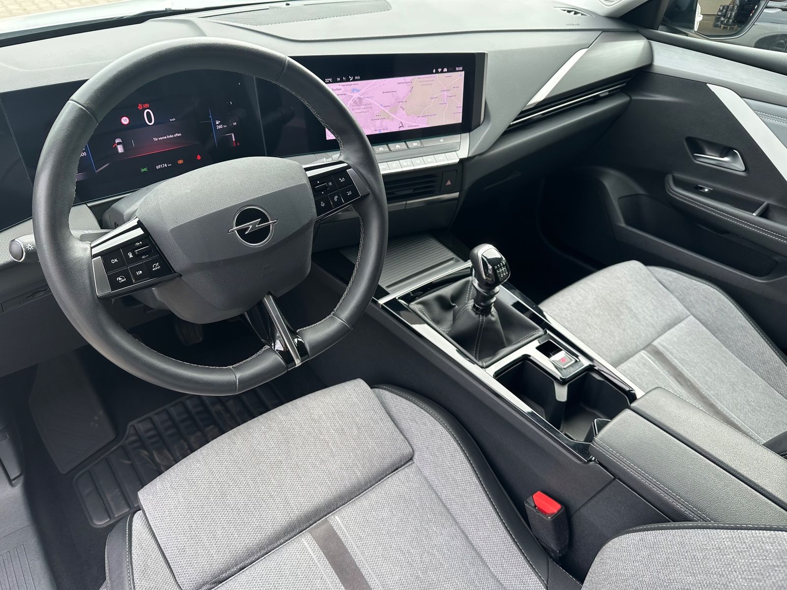 Fahrzeugabbildung Opel Astra Sports Tourer 1.5 D Business Elegance NAV