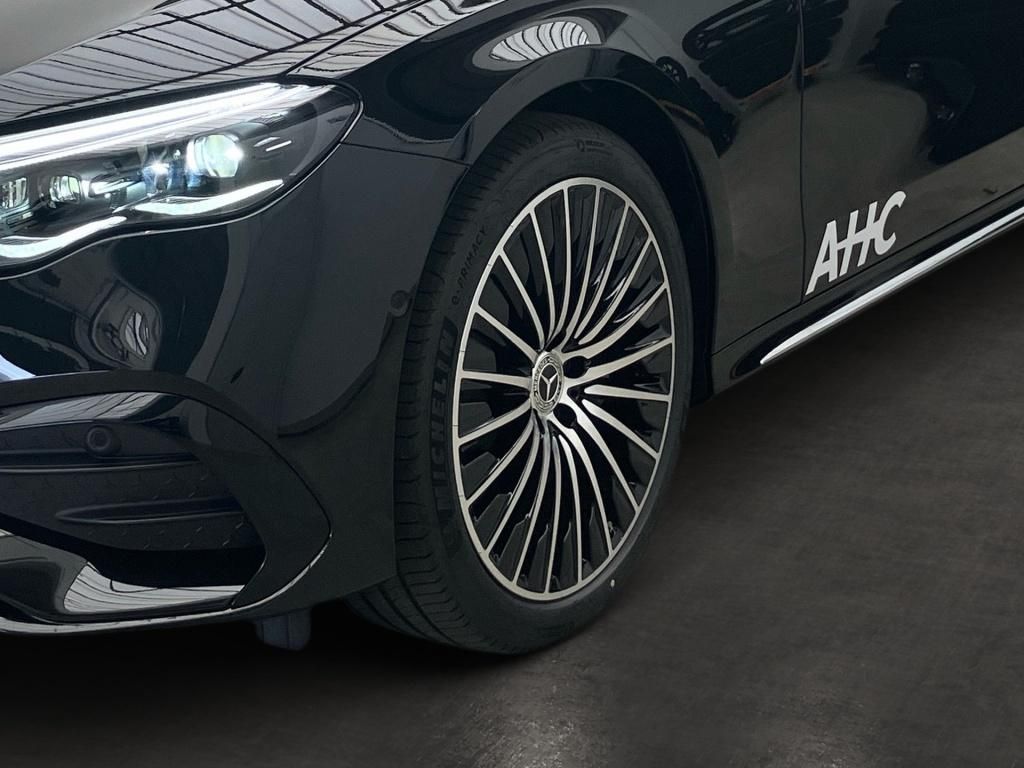 Fahrzeugabbildung Mercedes-Benz E 300 e Limousine +EDITION-AMG+AHK+20''Zoll+PANO