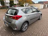 Toyota Auris Hybrid START Edition 1,8-l-VVT-i START... - Toyota Auris mit Hybrid-Antrieb: Limousine