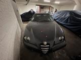 Alfa Romeo Spider 3.2 V6 24V - Alfa Romeo Spider mit Benzin-Antrieb: Cabrio, 3.2