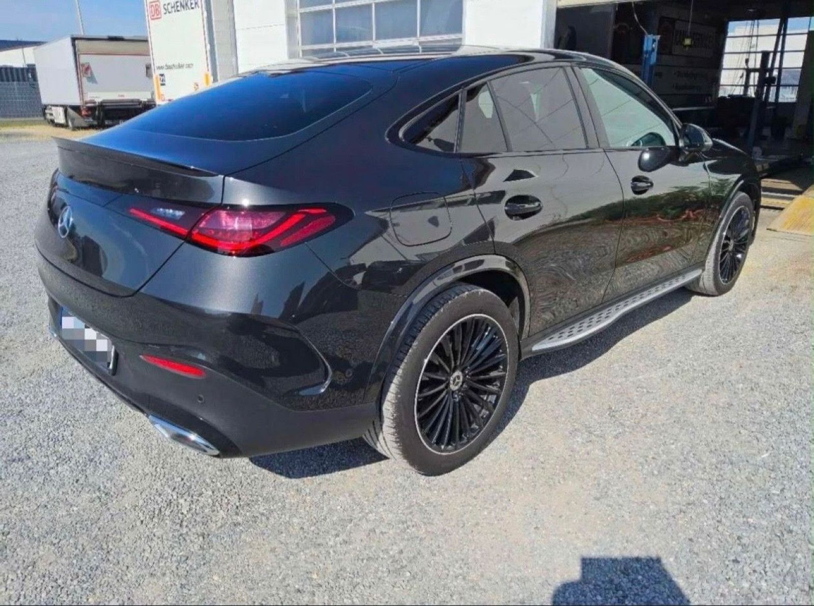 Mercedes-Benz GLC 300 d 4Matic Coupé Edition AMG Line foto 2