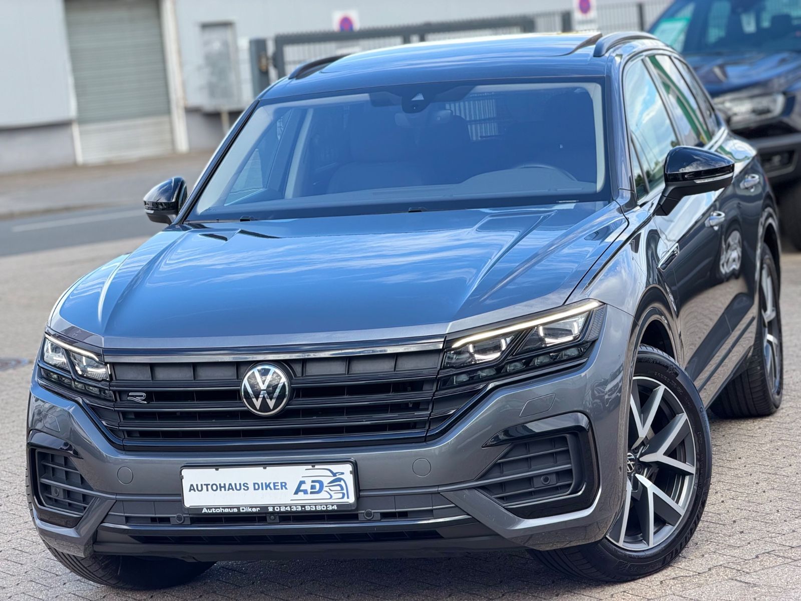VW Touareg R-Line Atmosphere 4Motion