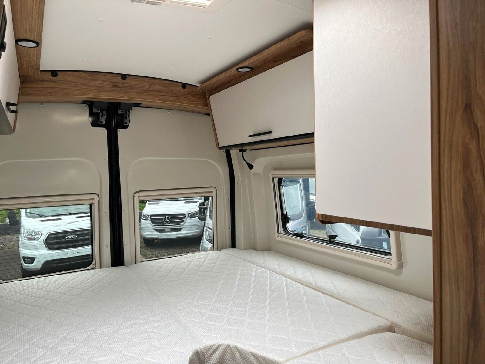 Fahrzeugabbildung Karmann Dexter 4x4 DE 570 AW AHK, 130 PS, Rückfahrkamera