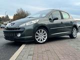 Peugeot 207 Platinum Sport+ Pano Leder JBL Soundsystem - Peugeot 207: Kleinwagen