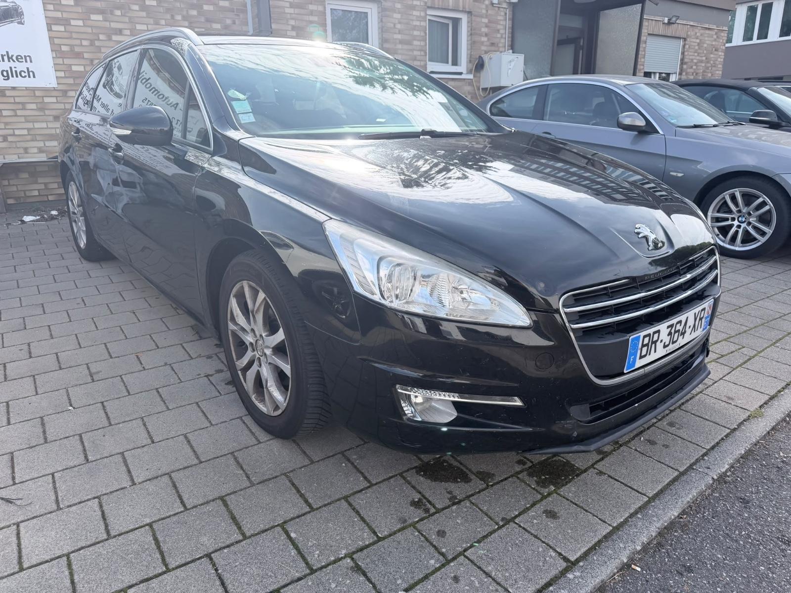 Peugeot 508 2011 — салон