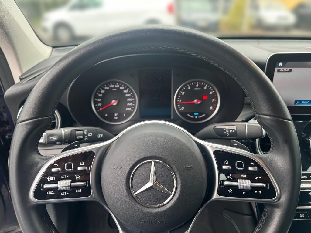 Fahrzeugabbildung Mercedes-Benz GLC 300 4M Navi LED SHZ KAM KeyLess RDK LM