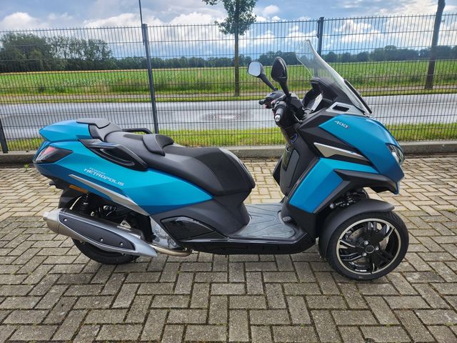 Peugeot METROPOLIS 400 I ALLURE 400 + HELM