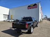 Nissan Navara 4X4 AT TÜV 3.28 EL-GSD LEDER NAVI AHK KLI - Nissan Navara mit Anhängerkupplung