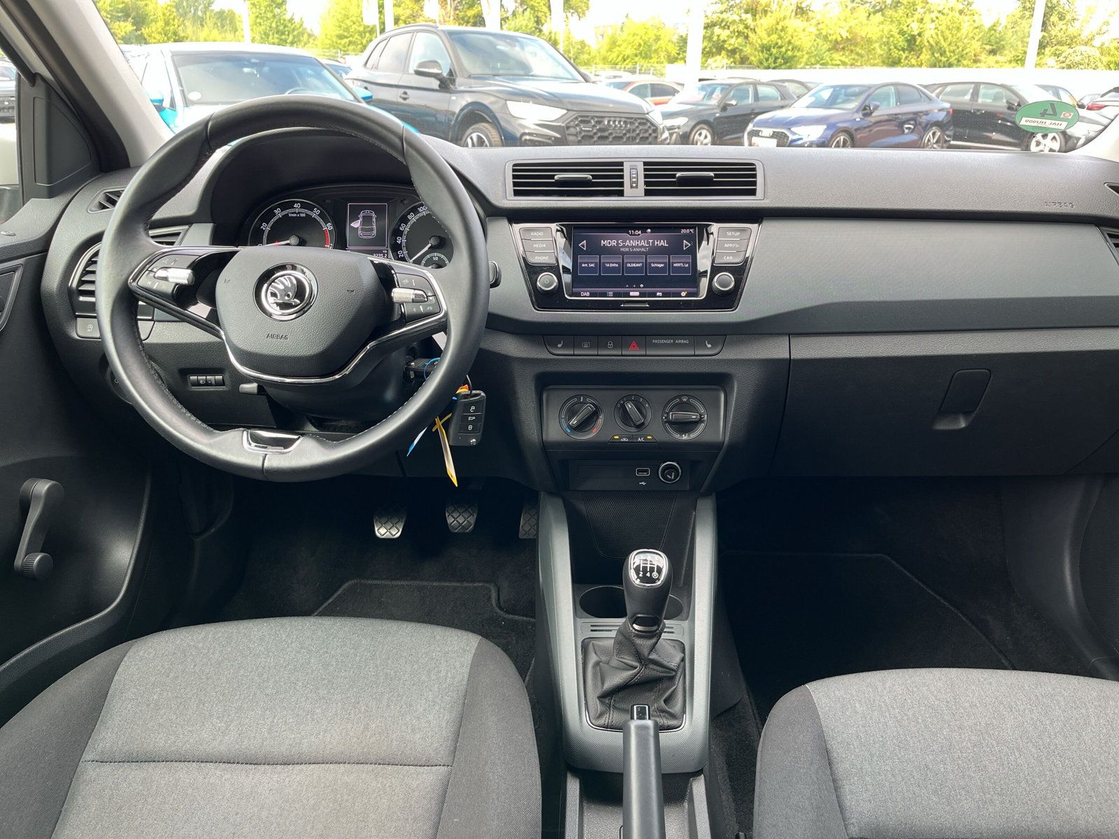 Fahrzeugabbildung SKODA Fabia 1.0 MPI Klima DAB Sitzheizung