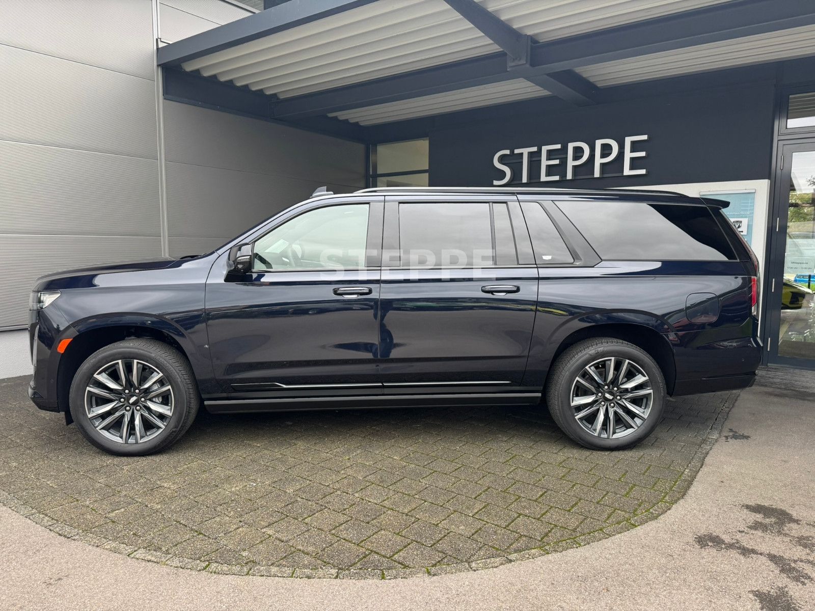 Cadillac Escalade 6.2 V8 ESV Sport Platinum EU-Navi AHK