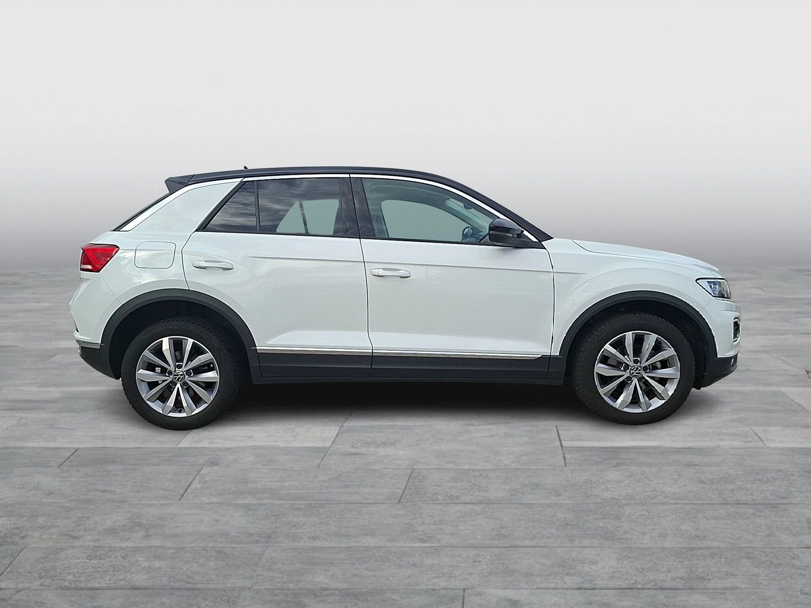 Fahrzeugabbildung Volkswagen T-Roc TSI Style LED AHK Navi AID ACC RFK SHZ