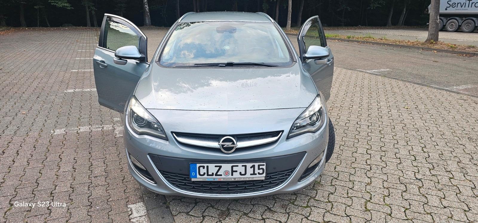 Opel Astra 2014 — photo 5
