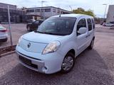 Renault Kangoo Privilege ( HU Neu ) - Renault Kangoo aus 2010 mit Diesel-Antrieb