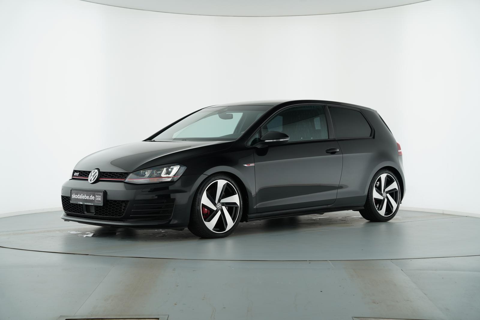 Volkswagen GOLF VII GTI PERFORMANCE 2.0TSI DSG NAVI+TÜV NEU
