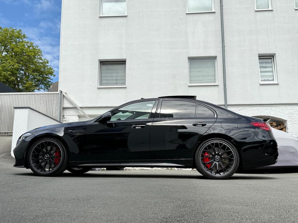 Mercedes-Benz C 63 AMG