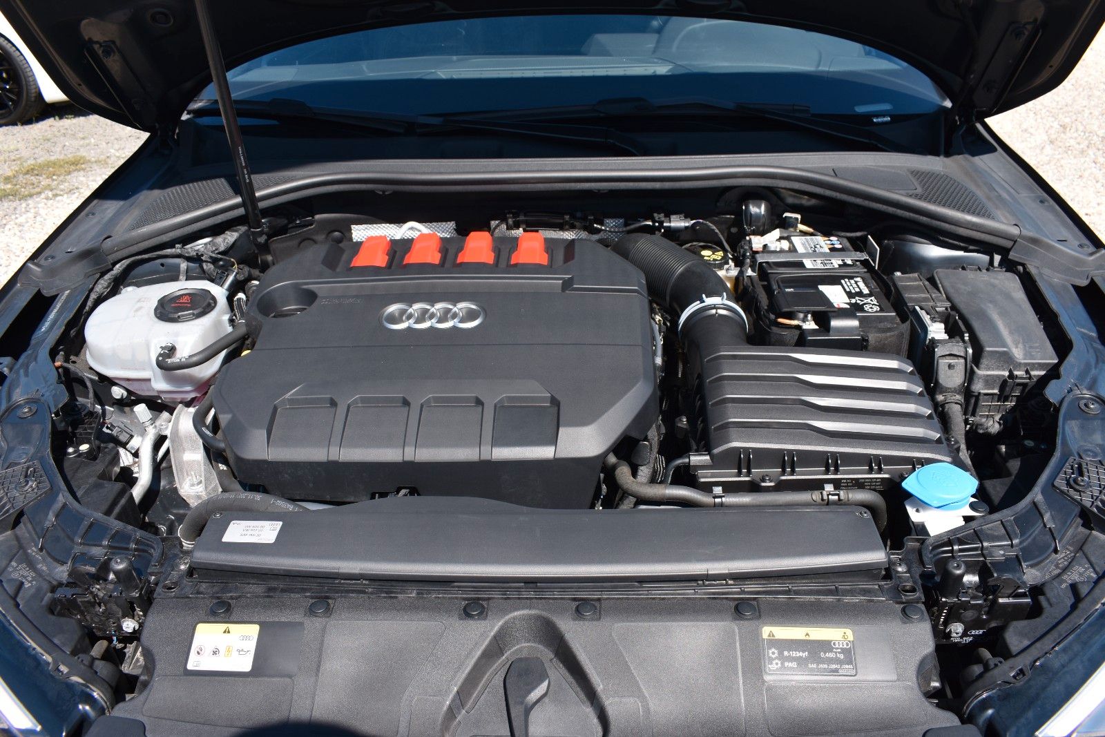 Fahrzeugabbildung Audi S3 Sportback 2.0 TFSI Quattro B&O/Virtual/LED