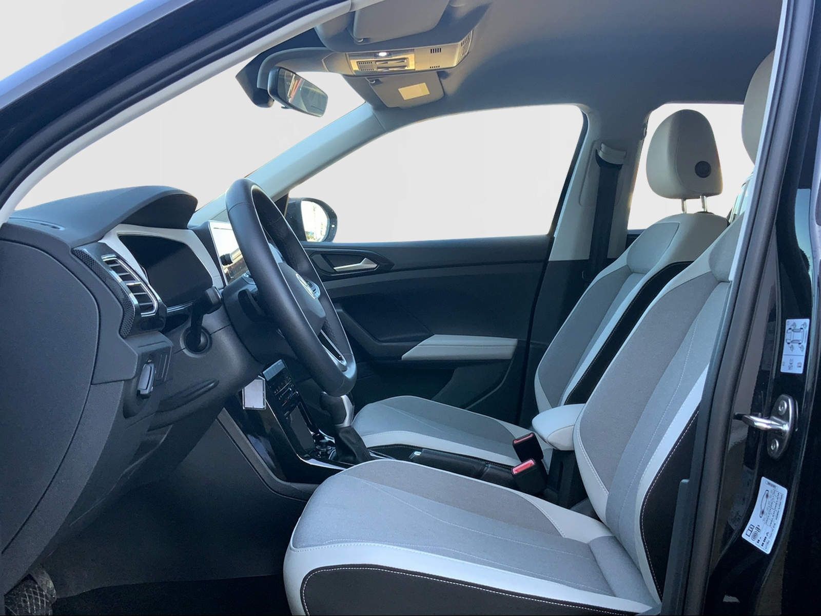 T-Cross 1.5 TSI Style RFK,NAV,SHZ,IQL.