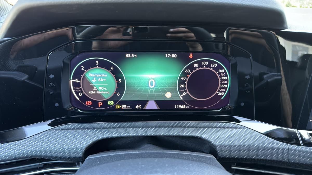 Fahrzeugabbildung Volkswagen Golf R-Line 2.0 TDI 150PS*PANO*ACC*SHZ*HK