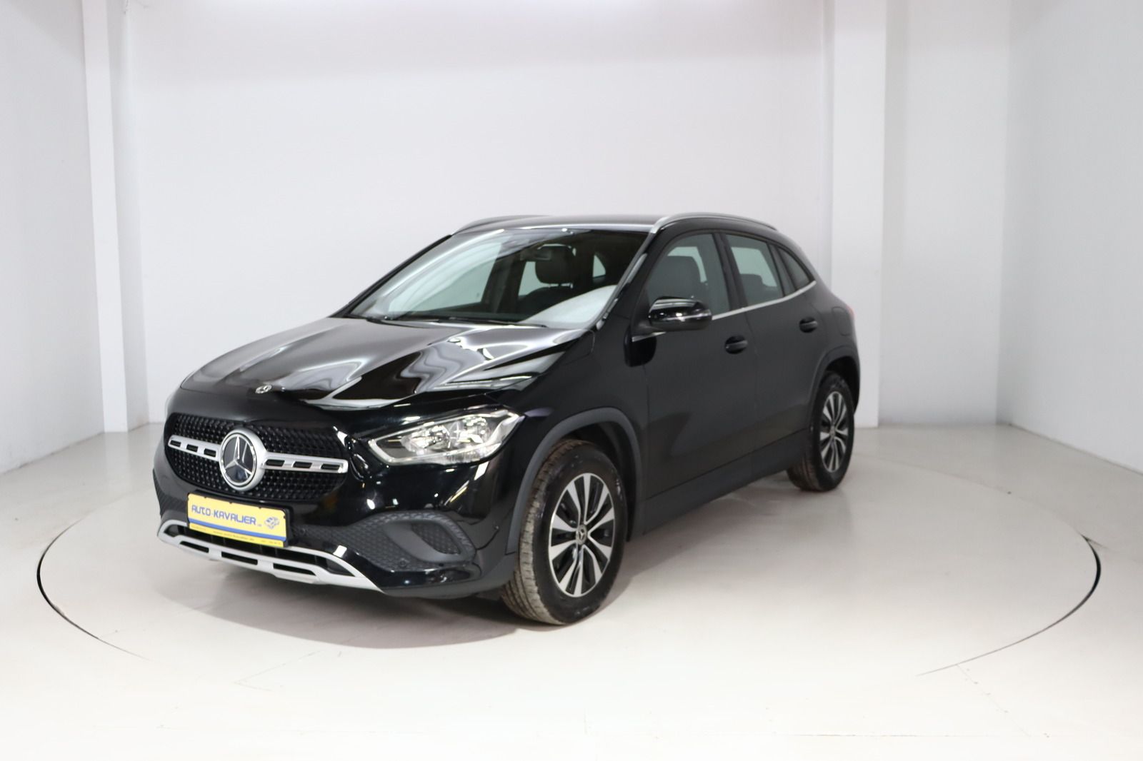 Fahrzeugabbildung Mercedes-Benz GLA 200 d * Leder * SHZ * AHK