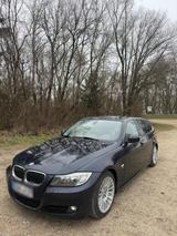 BMW e91 LCI 330d xDrive - BMW 330 aus 2009: 330xd