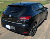 Renault Clio Paris 1.2 16V 75 Paris - Renault Clio mit Benzin-Antrieb: Schwarz, Kleinwagen, Klimaanlage, 1.2