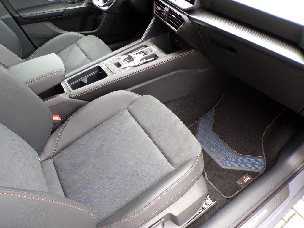 Fahrzeugabbildung CUPRA Formentor VZ 2.0 TSI DSG 4Drive