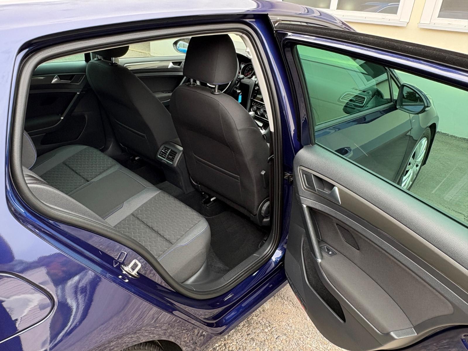 Volkswagen Golf VII Lim. DSG Join BlueMotion ACC/DAB+/LED