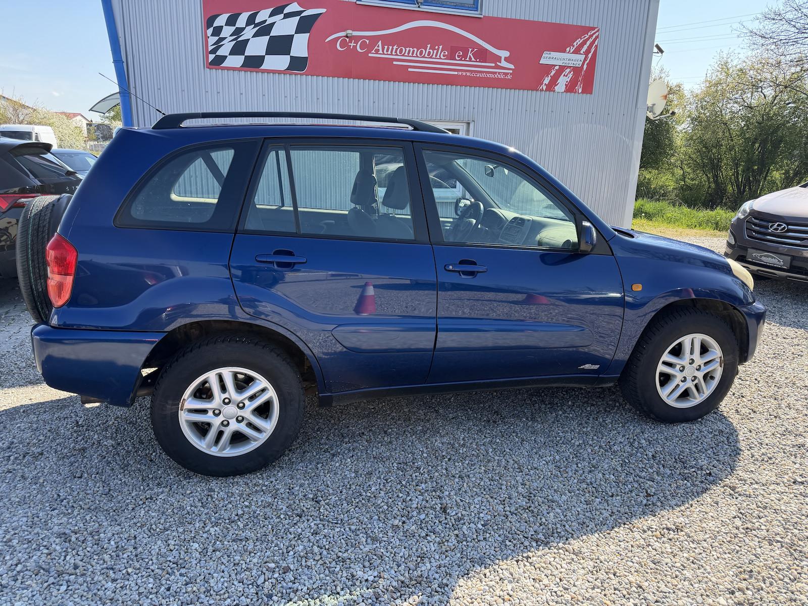 Toyota RAV4 1.8 VVT-i 125 ch Essence • Clim • Attelage • Barres de toit