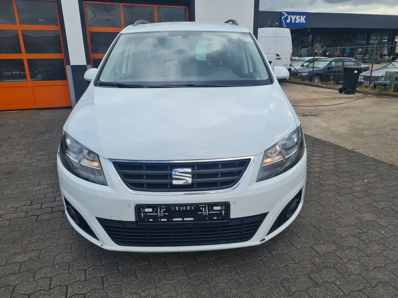 Fahrzeugabbildung SEAT Alhambra Style / NAVI / KAMERA / MWST