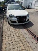 Volkswagen Golf 5 GTI Edition 30 - Volkswagen Golf: GTI Edition 30